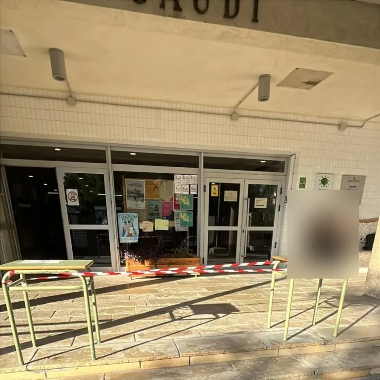 Obra balizada en un centro educativo de Reus – LUCMAR